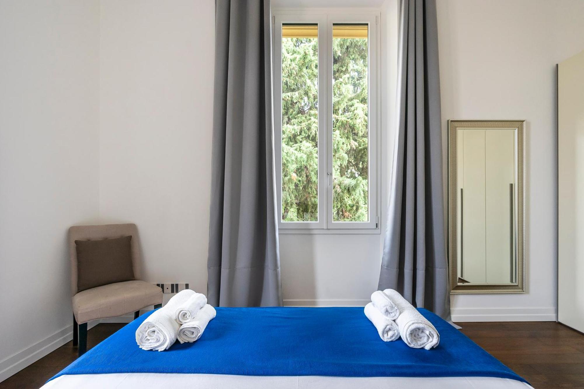 San Marco Black Appartamento Luxury Con Terrazzo E Parcheggio Su Richiesta Firenze Eksteriør billede