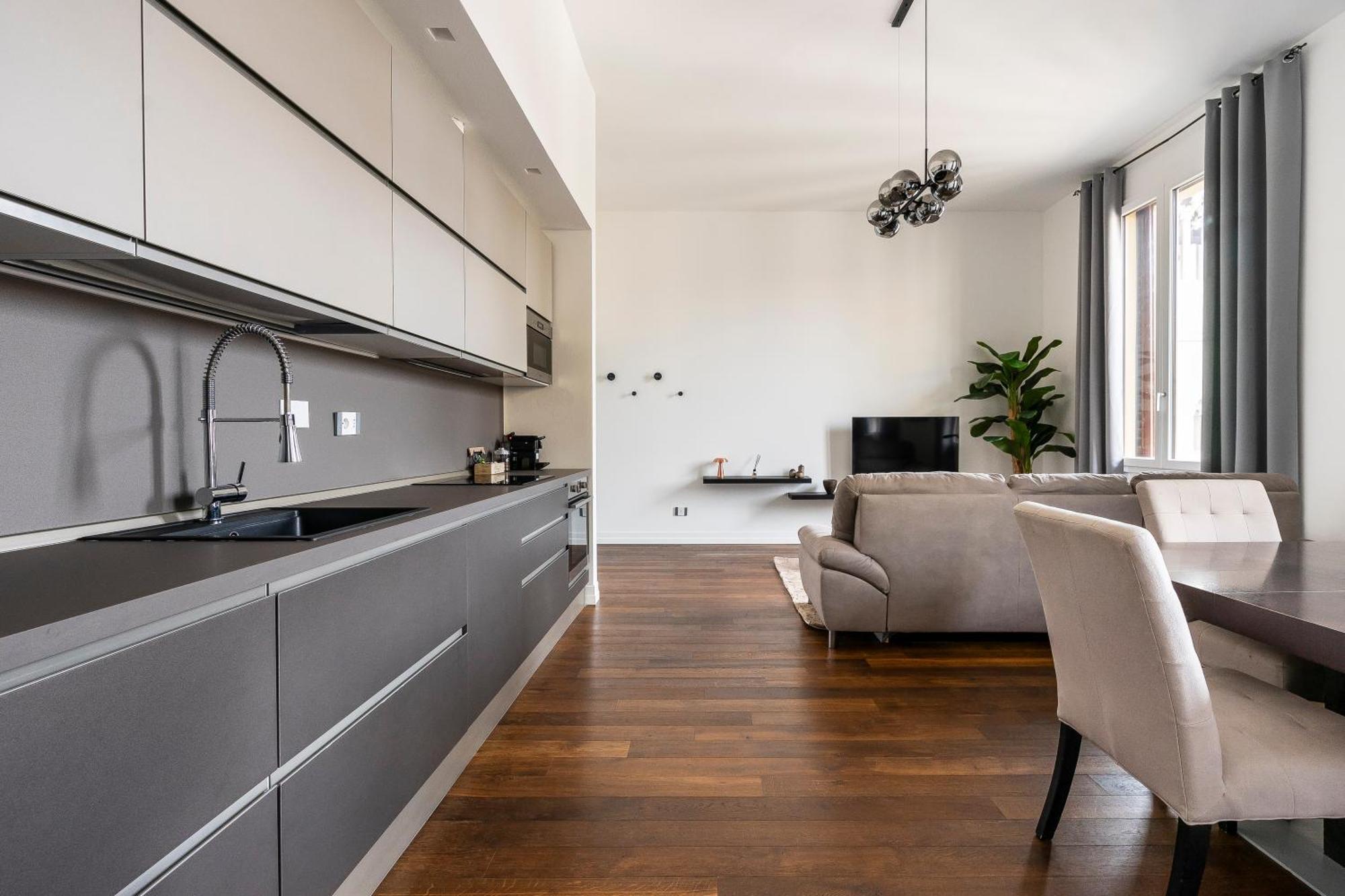 San Marco Black Appartamento Luxury Con Terrazzo E Parcheggio Su Richiesta Firenze Eksteriør billede